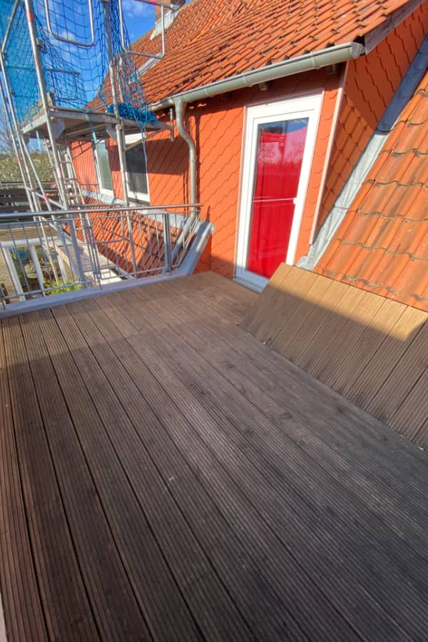 Dachbereich mit Balkonboden